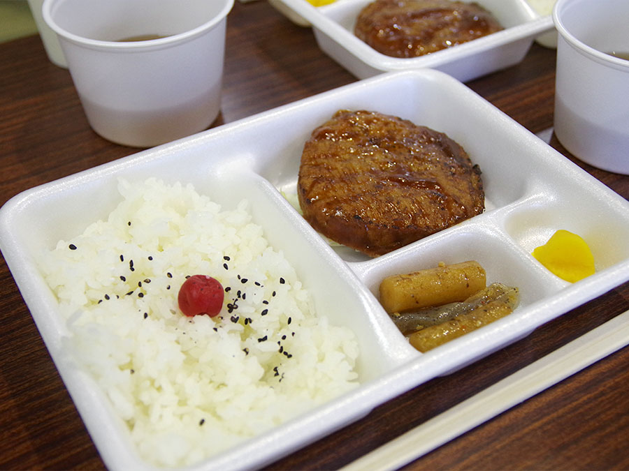 日の出館の夕食