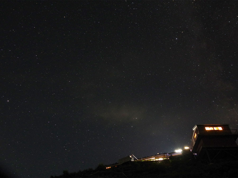 日の出館から観る星空