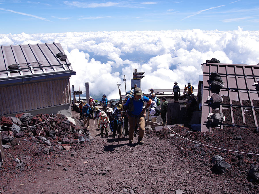 吉田ルート本八合目から頂上の登山道