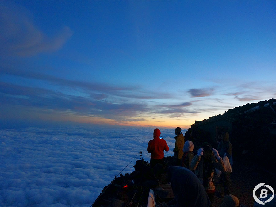 日没前の九合五勺からの景色