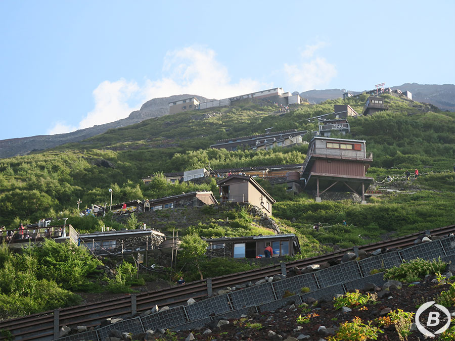 七合目の山小屋