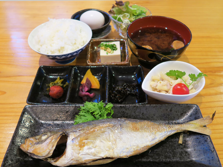 島宿御縁の朝食一例