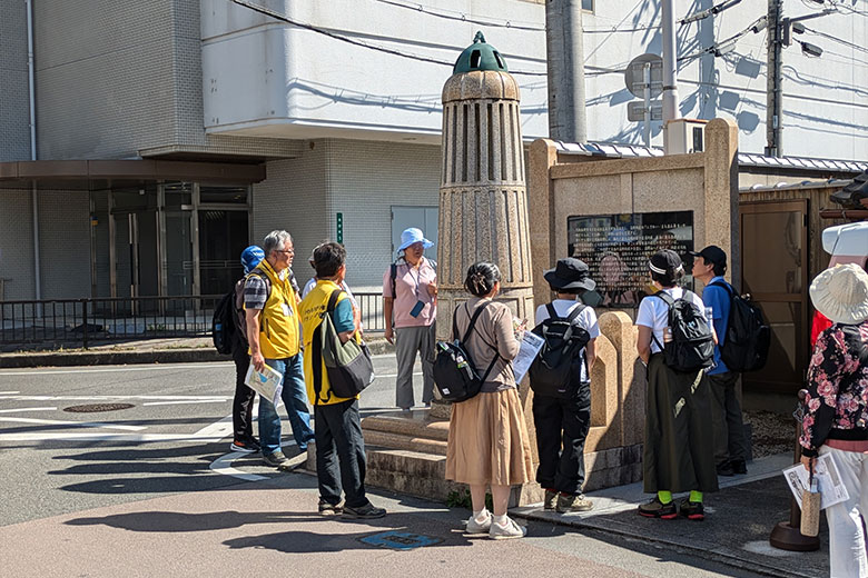 高野街道記念碑