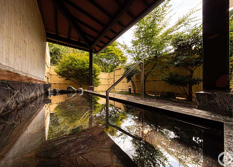 美里の湯かじか荘・露天風呂