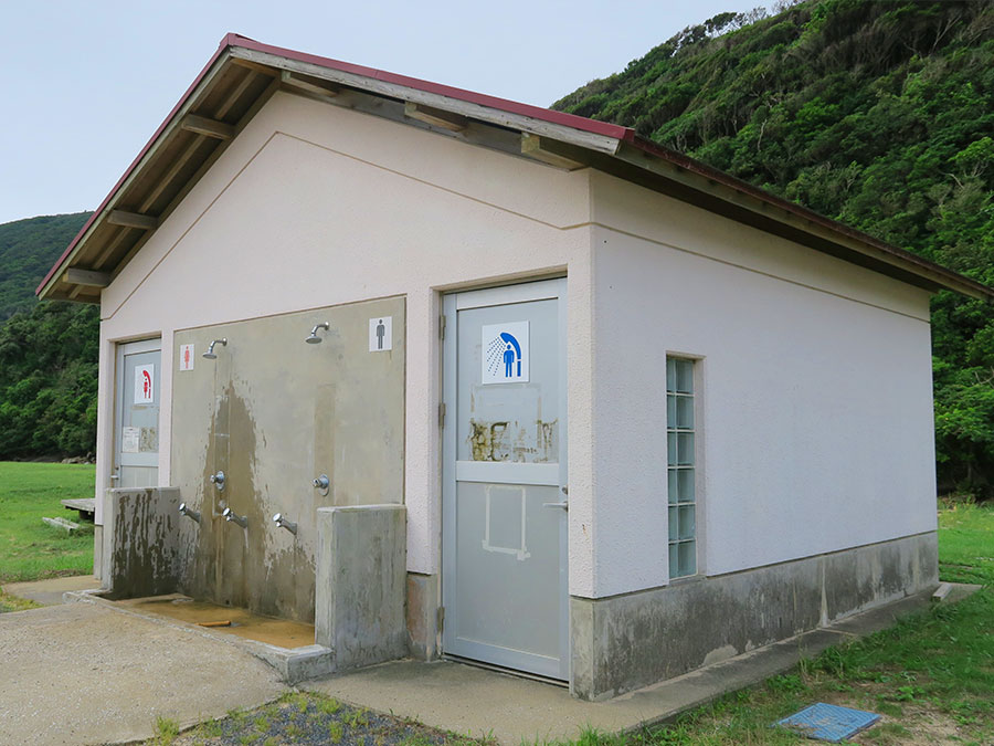 三宇田浜海水浴場のシャワー施設