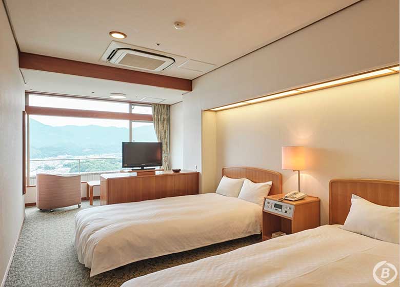ホテル浦島・山上館洋室