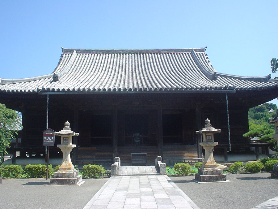 道成寺の外観