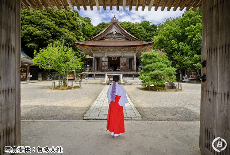 氣多大社国指定重要文化財拝殿・神門