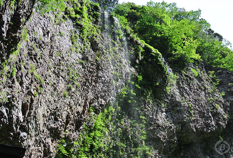 壇鏡の滝