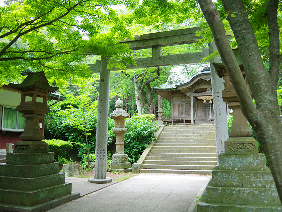 由良比女神社の外観