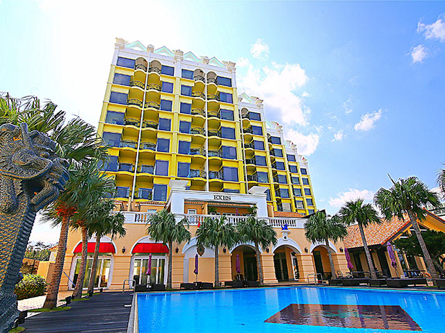 Okinawa Spa Resort EXES