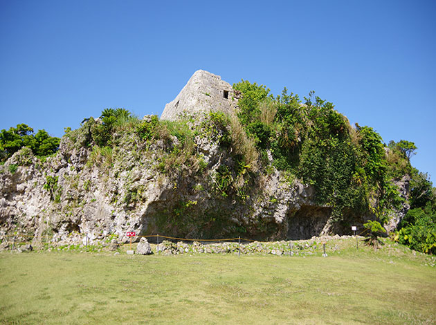 南の郭の城壁
