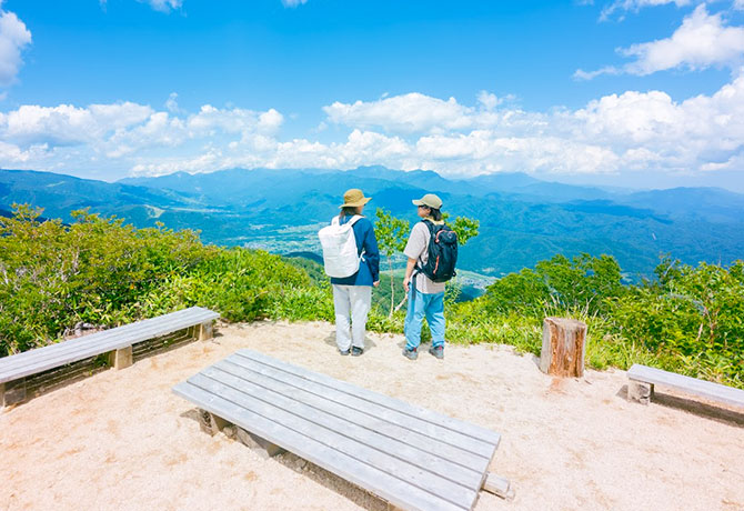 小遠見山