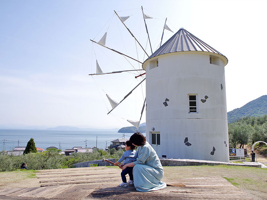 オリーブ公園のギリシャ風車