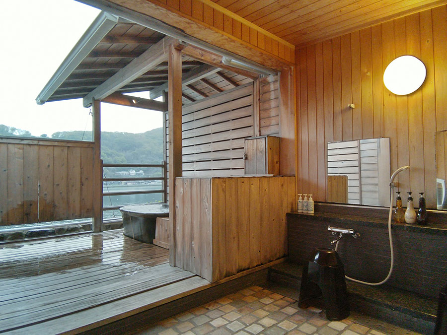 ベイリゾートホテル小豆島の貸切露天風呂