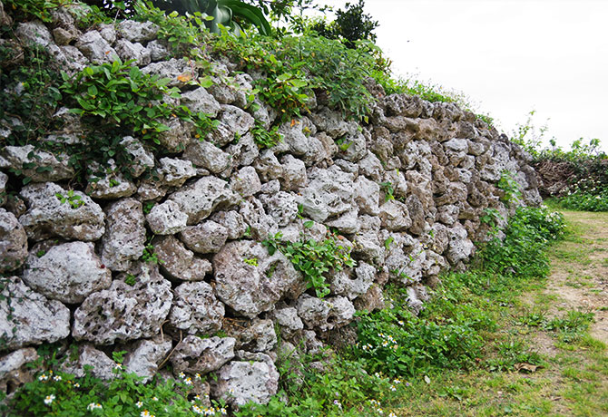 与論城跡の石垣